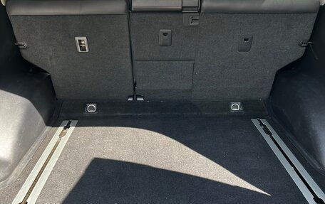 Toyota Land Cruiser Prado 150 рестайлинг 2, 2017 год, 4 600 000 рублей, 10 фотография