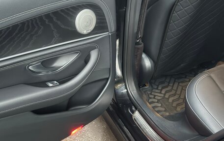 Mercedes-Benz E-Класс, 2019 год, 2 800 000 рублей, 8 фотография