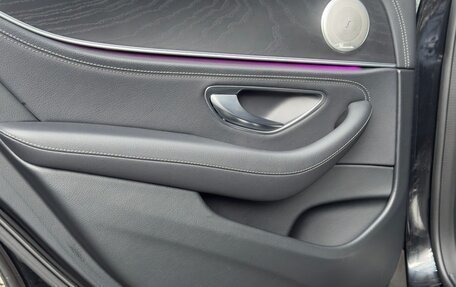 Mercedes-Benz E-Класс, 2019 год, 2 800 000 рублей, 14 фотография