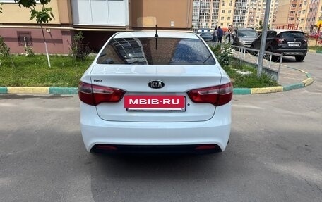 KIA Rio III рестайлинг, 2014 год, 800 000 рублей, 3 фотография