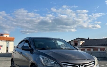 Hyundai Solaris II рестайлинг, 2013 год, 750 000 рублей, 3 фотография