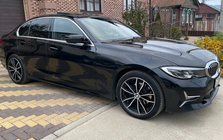 BMW 3 серия, 2019 год, 3 900 000 рублей, 8 фотография