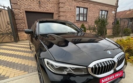 BMW 3 серия, 2019 год, 3 900 000 рублей, 10 фотография