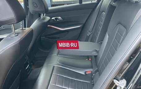 BMW 3 серия, 2019 год, 3 900 000 рублей, 16 фотография