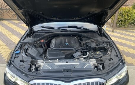 BMW 3 серия, 2019 год, 3 900 000 рублей, 38 фотография
