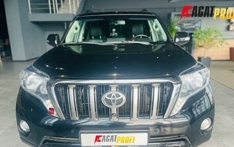 Toyota Land Cruiser Prado 150 рестайлинг 2, 2014 год, 3 194 000 рублей, 2 фотография
