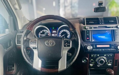 Toyota Land Cruiser Prado 150 рестайлинг 2, 2014 год, 3 194 000 рублей, 14 фотография