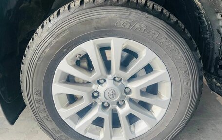 Toyota Land Cruiser Prado 150 рестайлинг 2, 2014 год, 3 194 000 рублей, 20 фотография