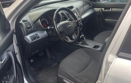 KIA Sorento II рестайлинг, 2013 год, 1 400 000 рублей, 10 фотография
