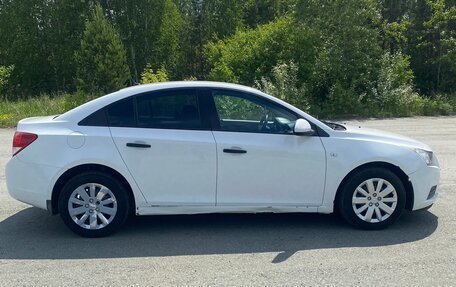 Chevrolet Cruze II, 2012 год, 770 000 рублей, 3 фотография