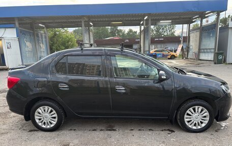 Renault Logan II, 2015 год, 700 000 рублей, 4 фотография