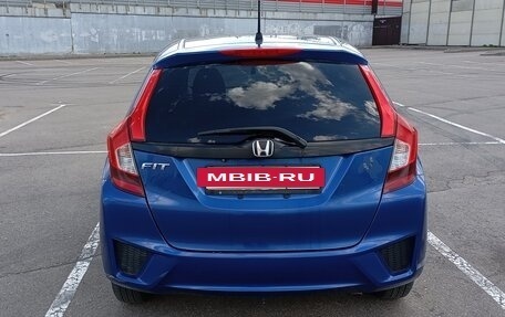 Honda Fit III, 2015 год, 1 350 000 рублей, 4 фотография