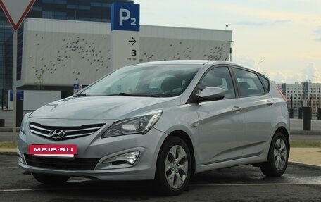 Hyundai Solaris II рестайлинг, 2015 год, 980 000 рублей, 3 фотография