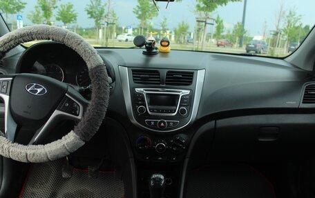 Hyundai Solaris II рестайлинг, 2015 год, 980 000 рублей, 14 фотография