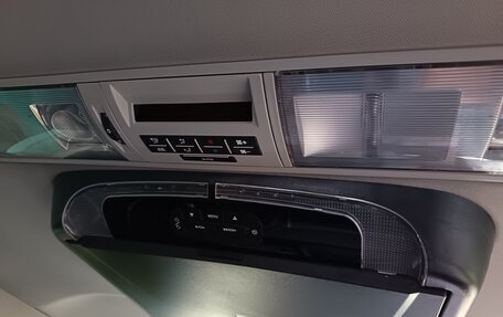 Volkswagen Multivan T5, 2014 год, 2 550 000 рублей, 4 фотография