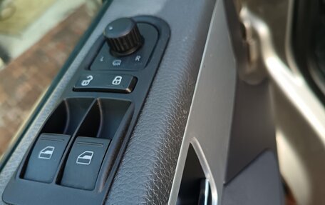 Volkswagen Multivan T5, 2014 год, 2 550 000 рублей, 30 фотография