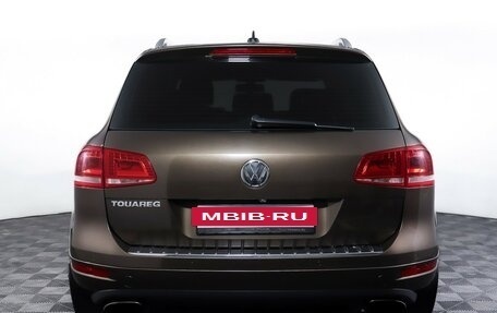 Volkswagen Touareg III, 2012 год, 1 997 000 рублей, 6 фотография