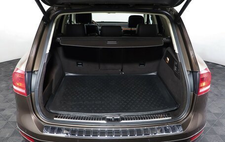 Volkswagen Touareg III, 2012 год, 1 997 000 рублей, 10 фотография