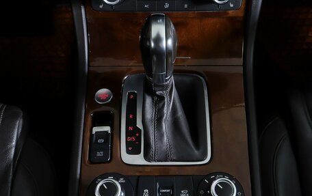 Volkswagen Touareg III, 2012 год, 1 997 000 рублей, 18 фотография