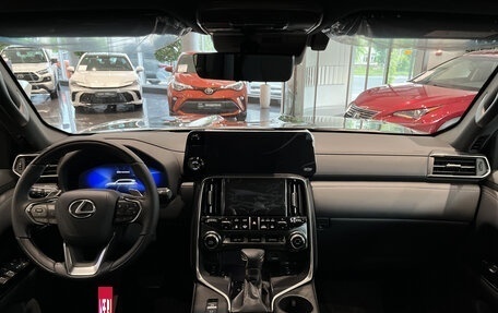 Lexus LX, 2025 год, 17 979 000 рублей, 18 фотография