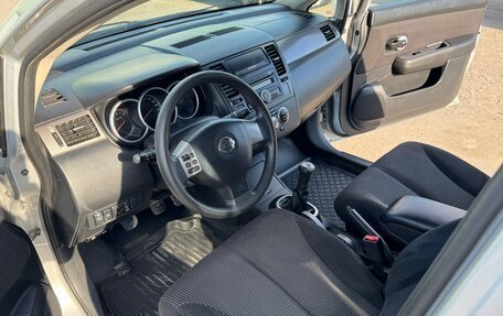 Nissan Tiida, 2011 год, 800 000 рублей, 11 фотография