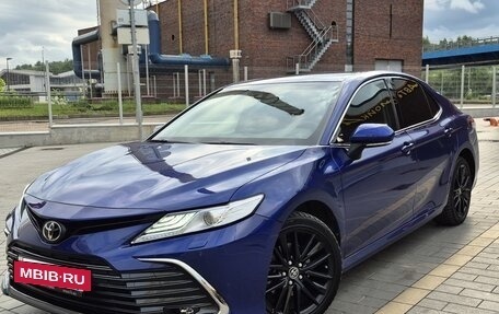 Toyota Camry, 2021 год, 3 500 000 рублей, 4 фотография