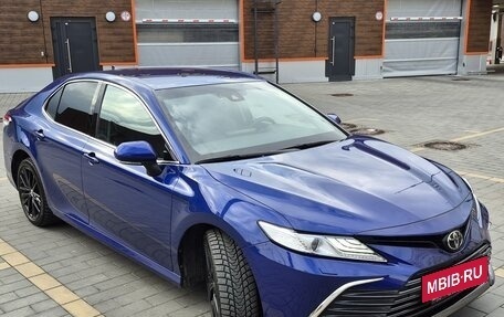 Toyota Camry, 2021 год, 3 500 000 рублей, 8 фотография