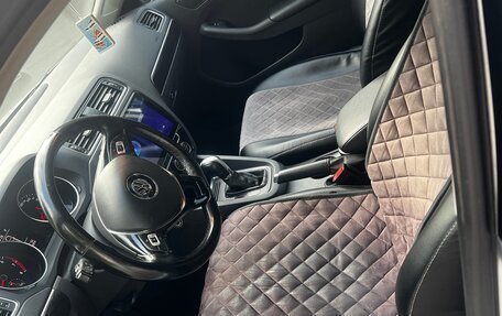 Volkswagen Jetta VI, 2017 год, 1 350 000 рублей, 13 фотография