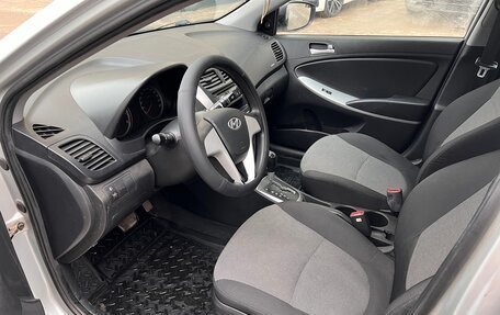 Hyundai Solaris II рестайлинг, 2013 год, 490 000 рублей, 11 фотография