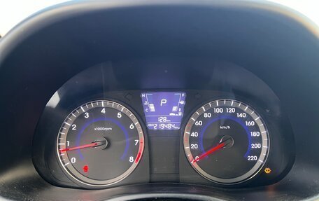 Hyundai Solaris II рестайлинг, 2013 год, 490 000 рублей, 10 фотография