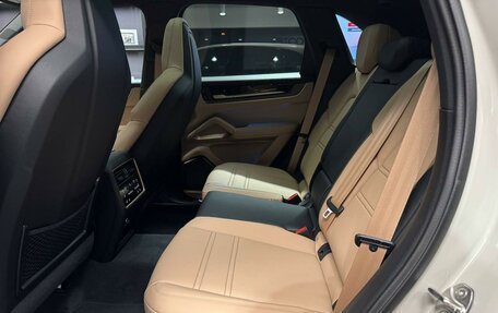 Porsche Cayenne III, 2024 год, 20 940 000 рублей, 11 фотография