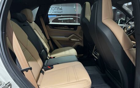 Porsche Cayenne III, 2024 год, 20 940 000 рублей, 12 фотография