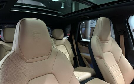 Porsche Cayenne III, 2024 год, 20 940 000 рублей, 10 фотография