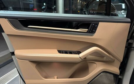 Porsche Cayenne III, 2024 год, 20 940 000 рублей, 18 фотография