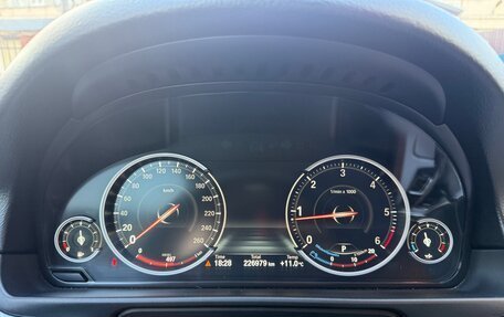 BMW 5 серия, 2015 год, 2 125 000 рублей, 11 фотография
