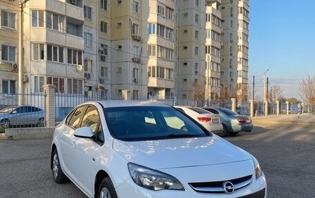Opel Astra J, 2013 год, 855 000 рублей, 3 фотография