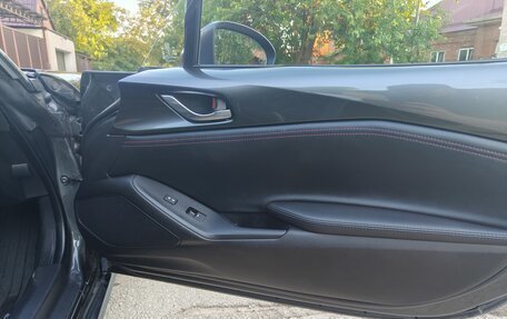 Mazda MX-5, 2019 год, 2 900 000 рублей, 29 фотография