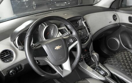 Chevrolet Cruze II, 2011 год, 831 000 рублей, 3 фотография