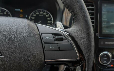Mitsubishi Outlander III рестайлинг 3, 2022 год, 3 995 000 рублей, 18 фотография