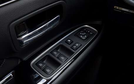 Mitsubishi Outlander III рестайлинг 3, 2022 год, 3 995 000 рублей, 20 фотография