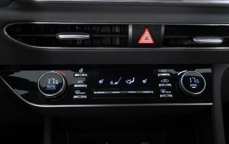 Hyundai Sonata VIII, 2020 год, 2 400 000 рублей, 28 фотография