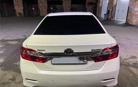 Toyota Camry, 2012 год, 1 800 000 рублей, 4 фотография