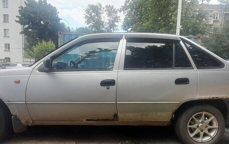 Daewoo Nexia I рестайлинг, 2000 год, 100 000 рублей, 4 фотография