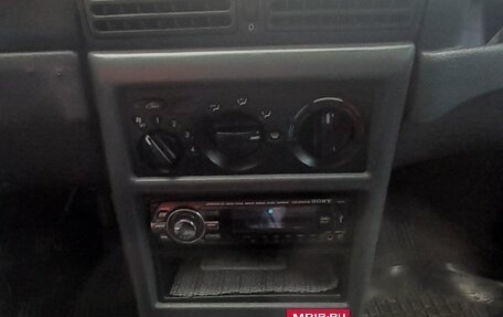 Daewoo Nexia I рестайлинг, 2000 год, 100 000 рублей, 13 фотография