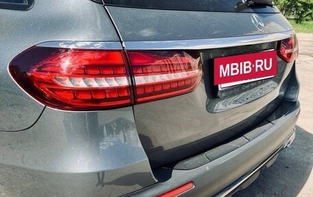 Mercedes-Benz E-Класс, 2021 год, 4 900 000 рублей, 9 фотография