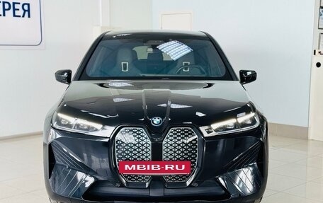 BMW iX, 2022 год, 9 300 000 рублей, 3 фотография