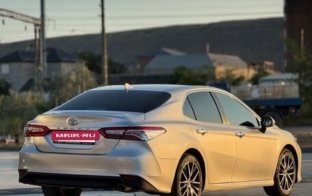 Toyota Camry, 2018 год, 2 250 000 рублей, 9 фотография