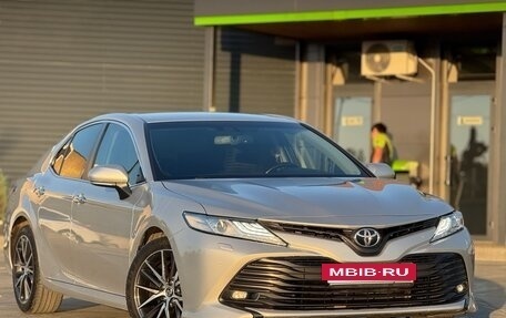 Toyota Camry, 2018 год, 2 250 000 рублей, 4 фотография