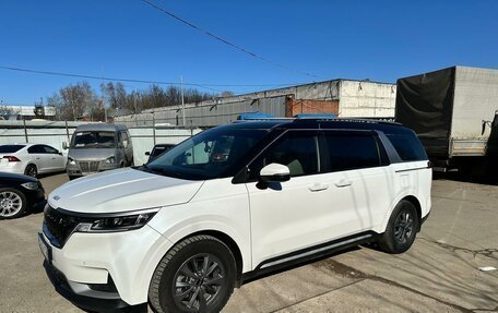 KIA Carnival, 2021 год, 2 400 000 рублей, 1 фотография