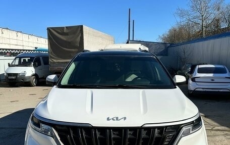KIA Carnival, 2021 год, 2 400 000 рублей, 3 фотография